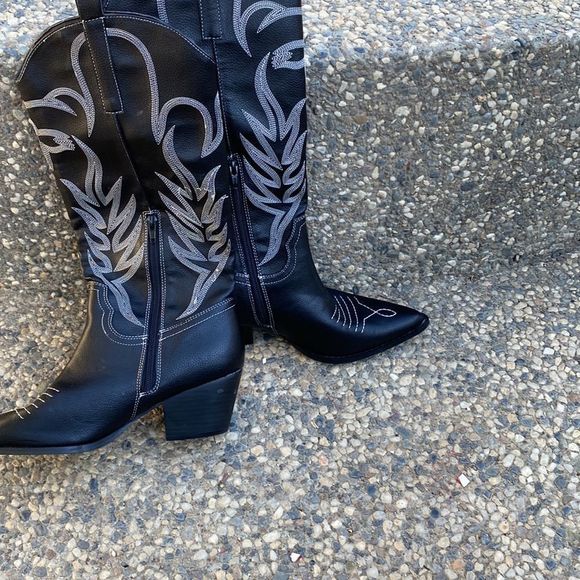 Public Desire Western Cowgirl Mid-calf Boots - Picture 4 of 12
